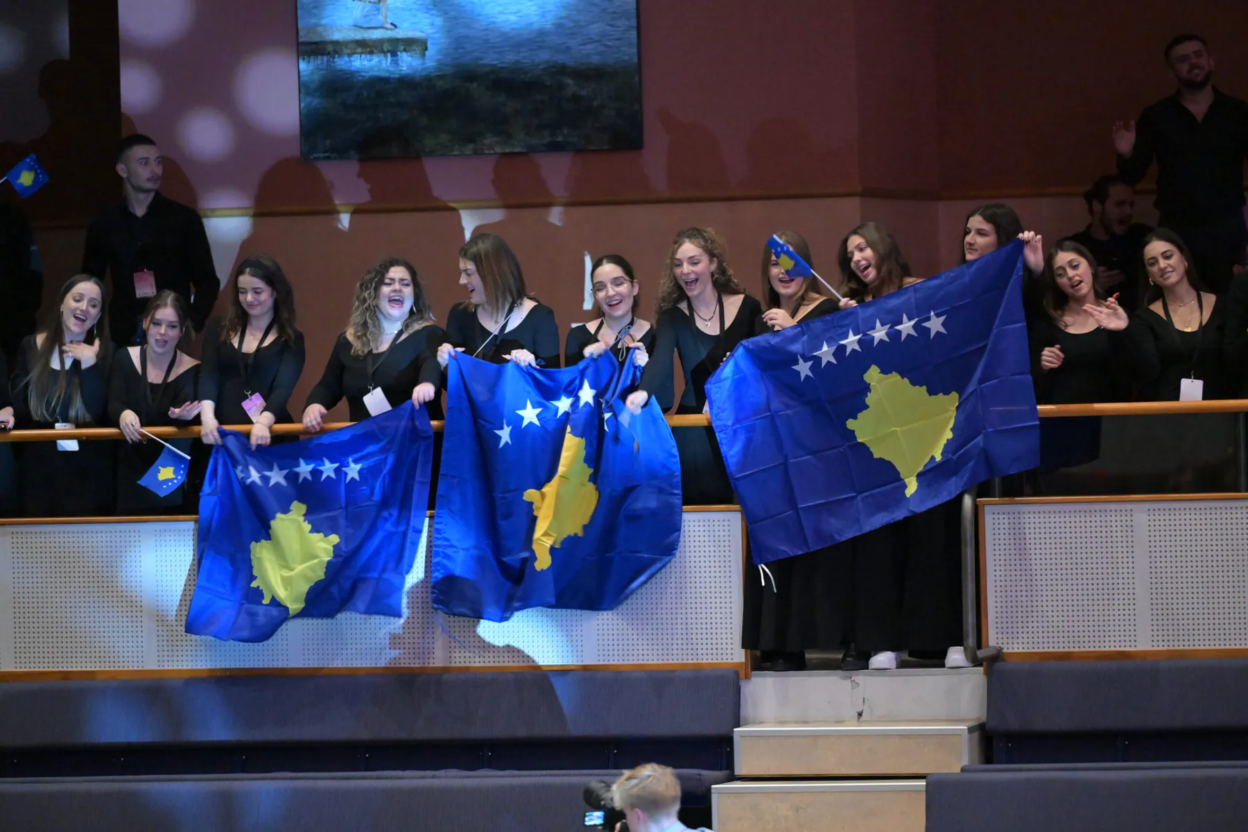Siparantum Choir performing at Siparantum Choir won the gold medal at the Grand Prix of Nations, Sweden.
