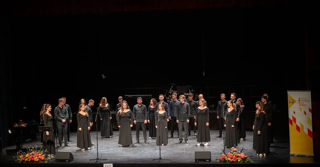 Siparantum Choir performing at Siparantum Choir Wins First Prize Again at European Festival for Young People