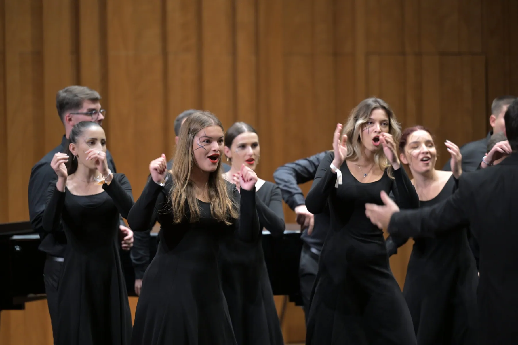Siparantum Choir performing at Siparantum’s Performance Concludes in the “Adult Choirs” Category in Barcelona!