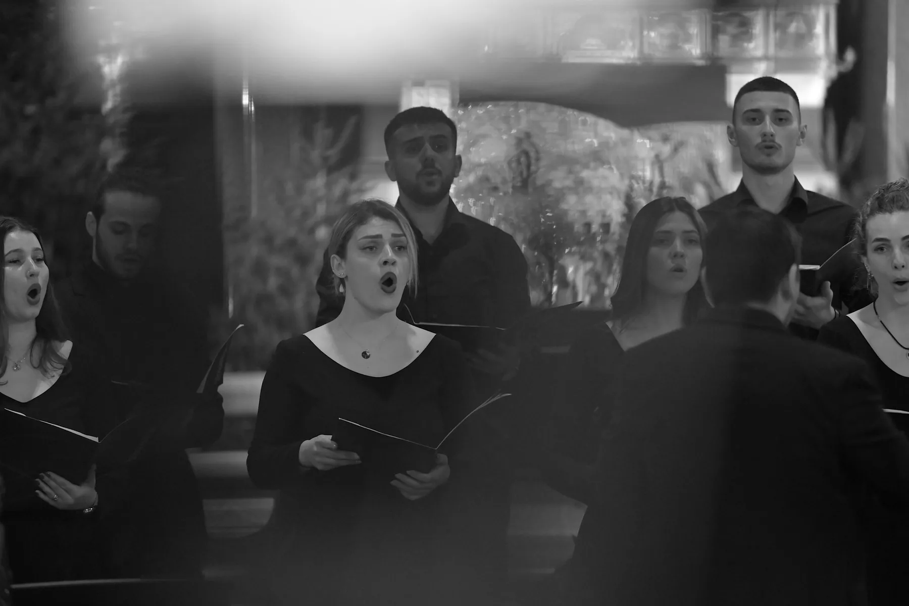 Siparantum Choir performing at Siparantum Choir's Captivating Concert at VotivKirche-Wien
